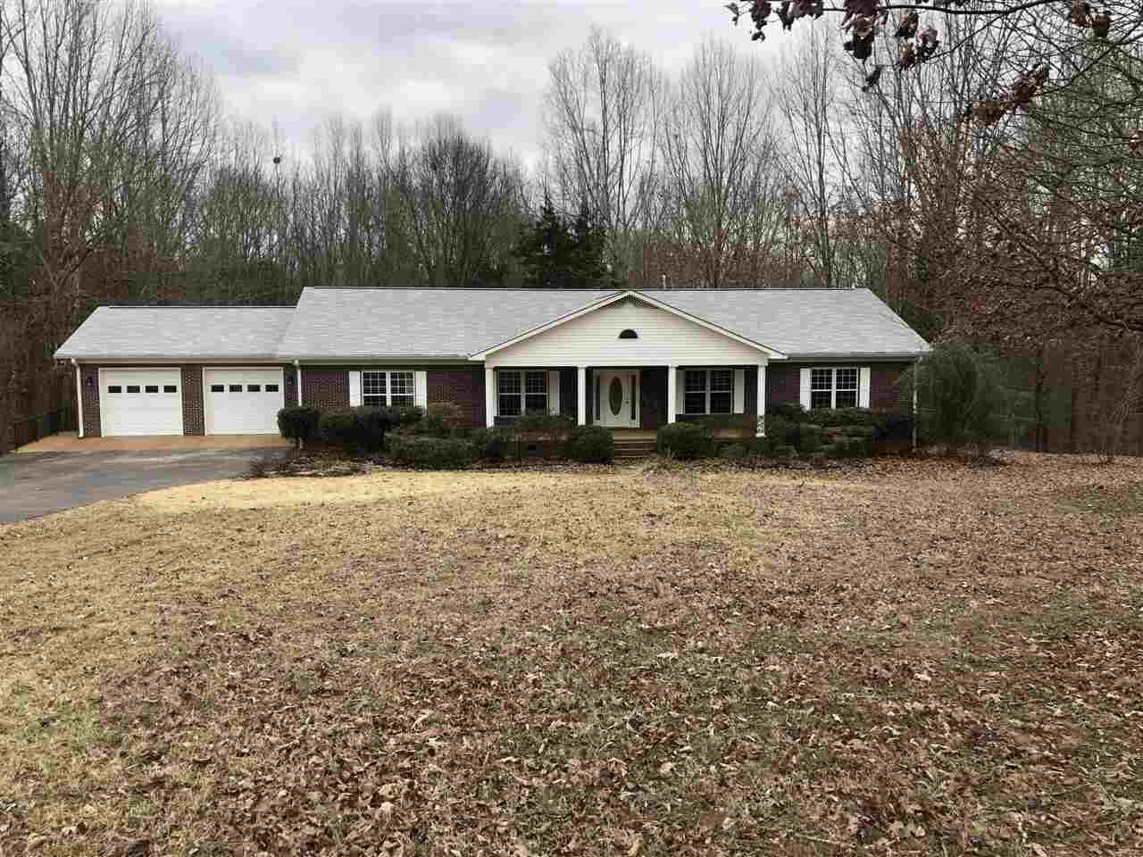 835 Breckenridge Ln - Photo 1