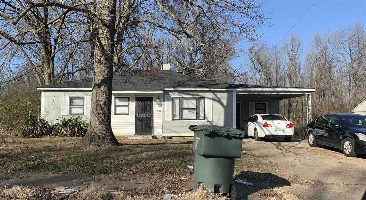 940 Creston Ave - Photo 1
