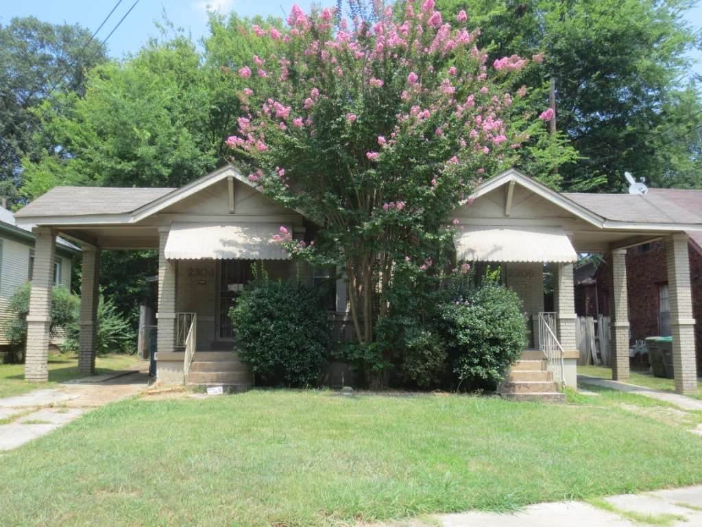 2304 York Ave - Photo 1