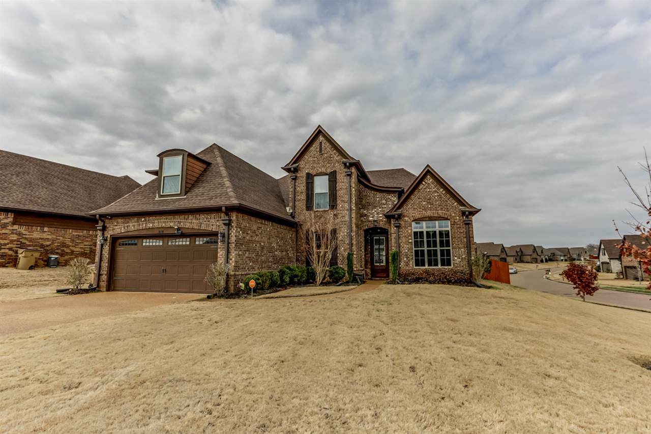 9238 Pinkerton Dr - Photo 1