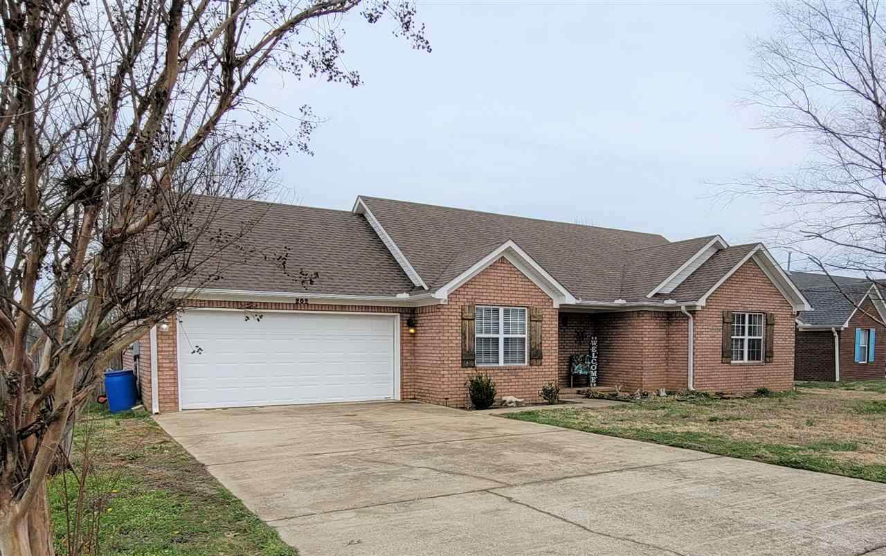 202 Regency Dr - Photo 1