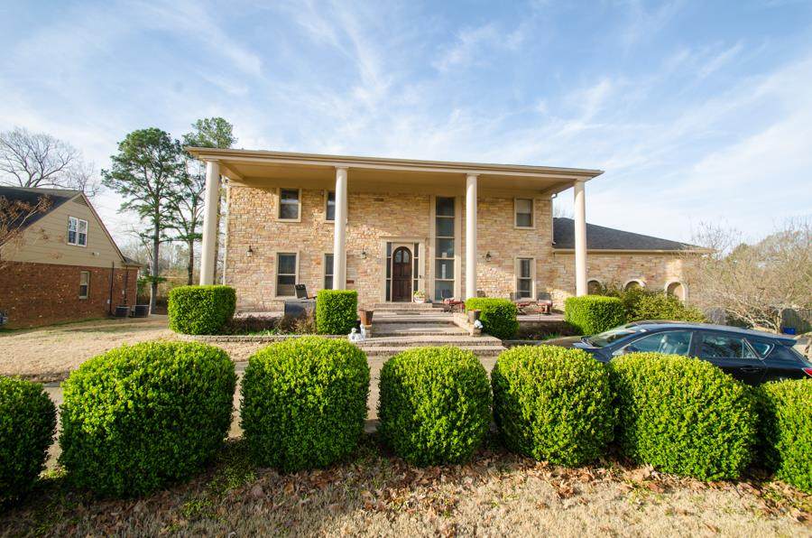 1809 Bryn Mawr Cir - Photo 1