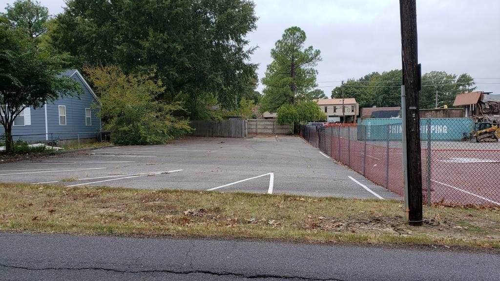 999 Oakhaven Rd - Photo 1