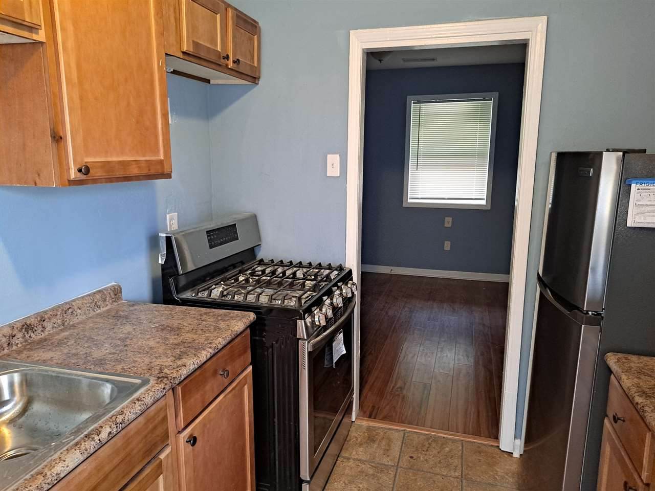 862 Hilton St - Photo 1