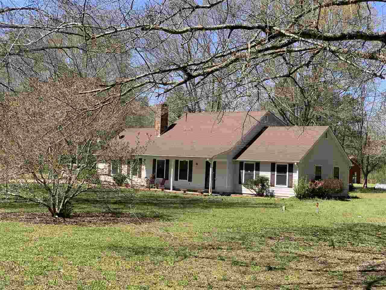 35 Bishop Dr - Photo 1