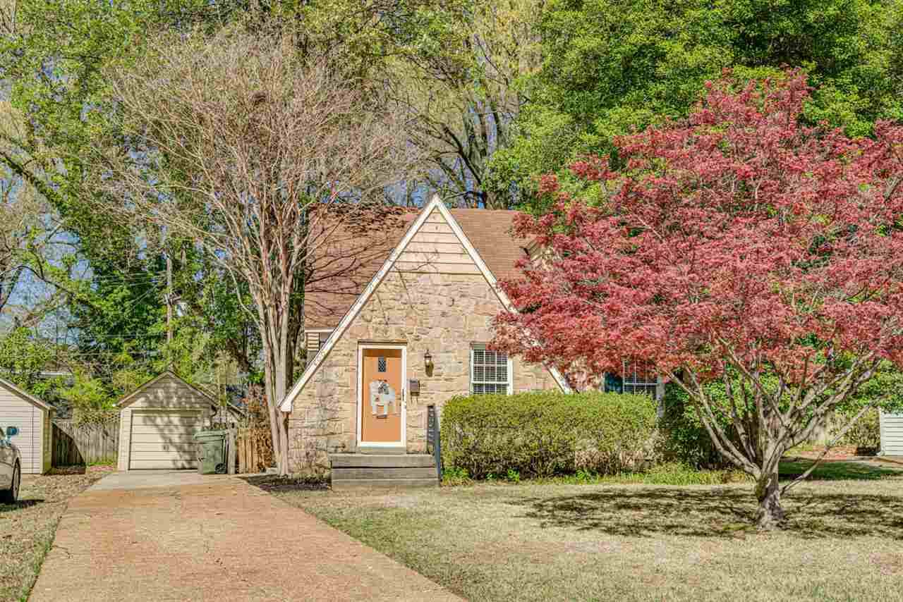 400 Holmes Cir - Photo 1