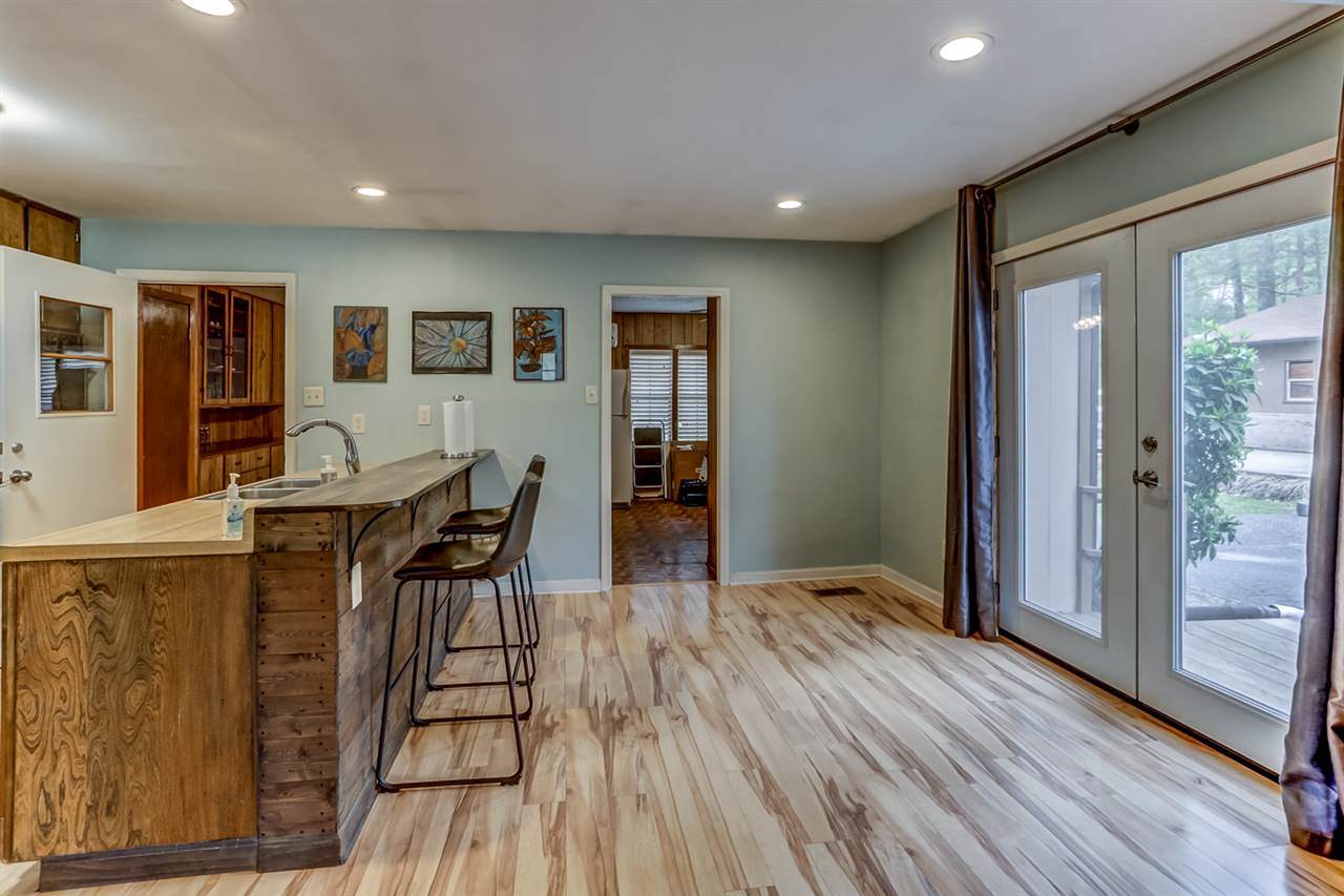 205 Great Oaks Dr - Photo 1