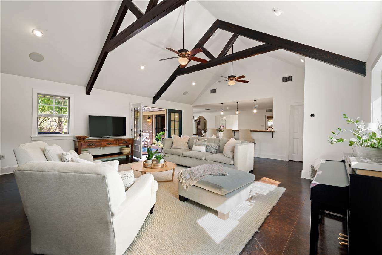 4165 Barfield Rd - Photo 1