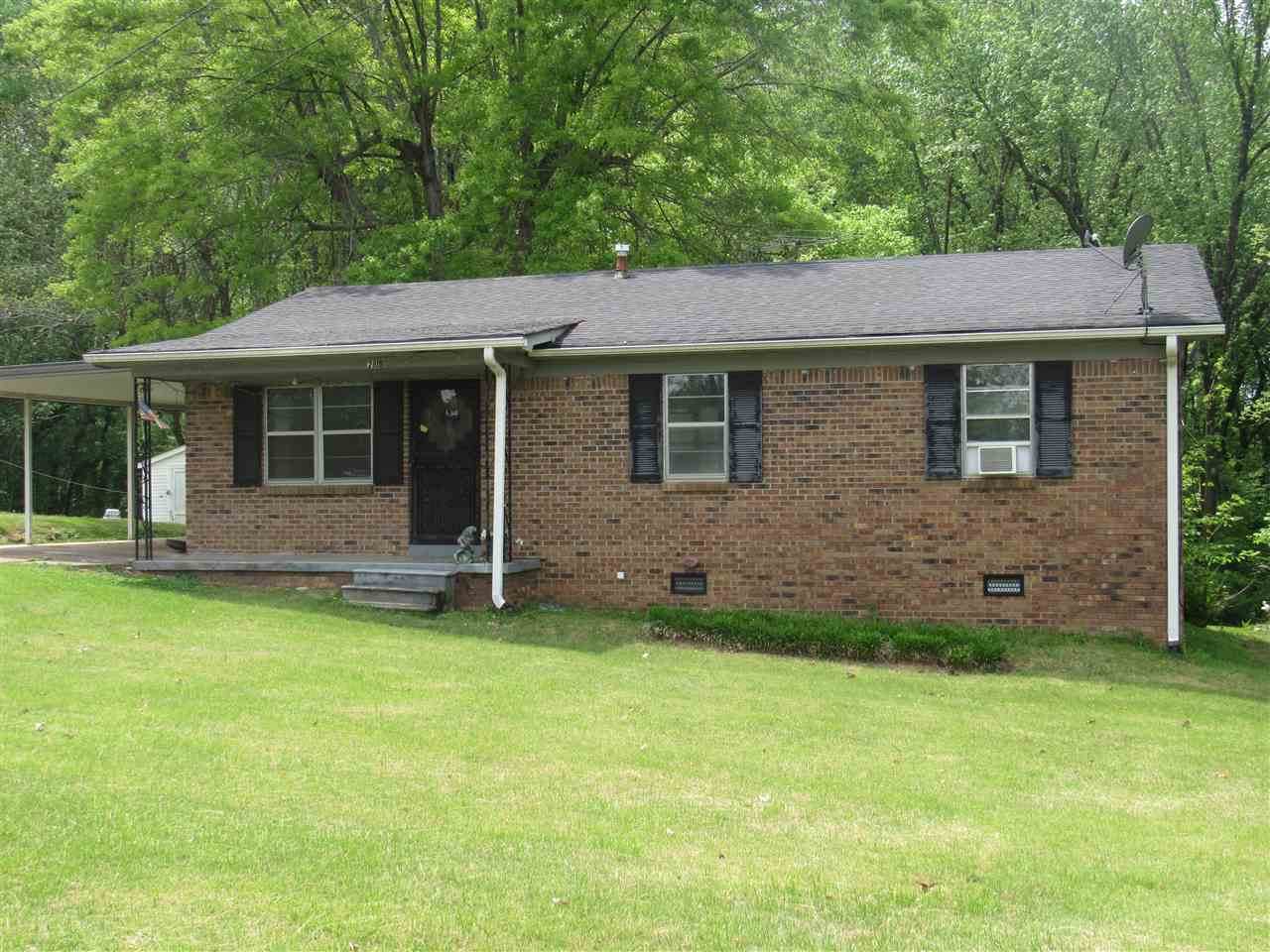 281 Woodlawn Dr - Photo 1