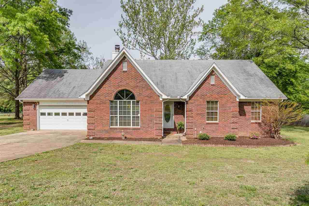 765 Plum Tree Cir - Photo 1