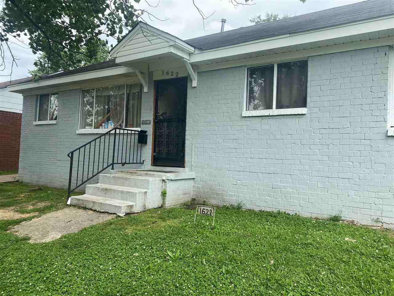 1622 Elvis Presley Blvd - Photo 1