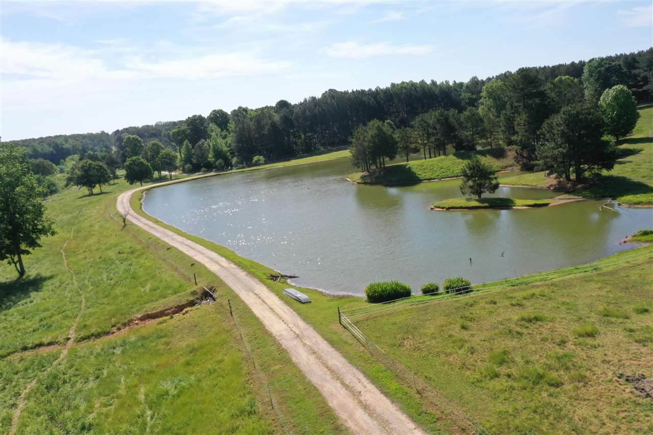 1594 Victoria Rd - Photo 1