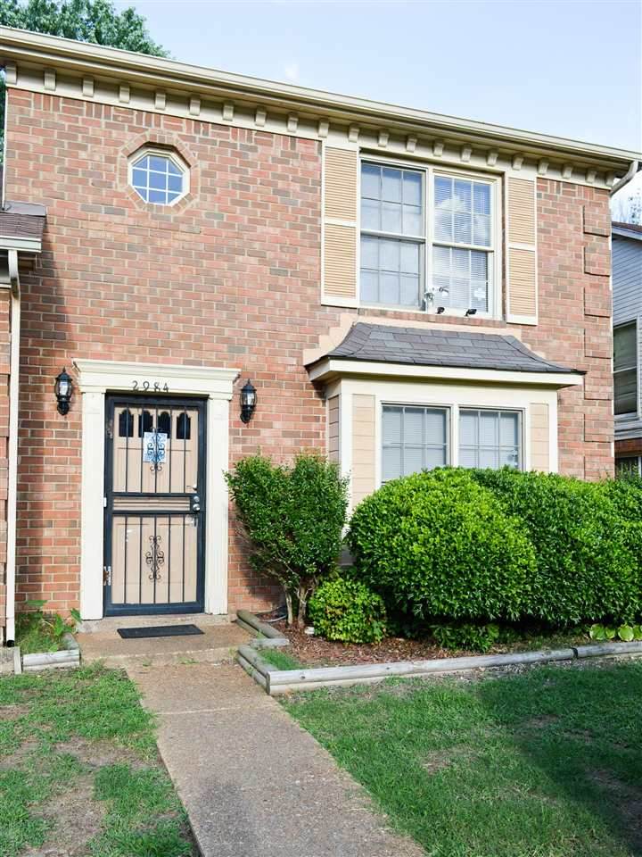 2984 New London Dr - Photo 1