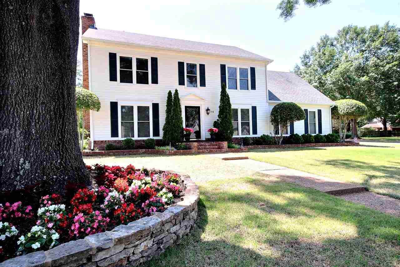 716 Lancelot Dr - Photo 1