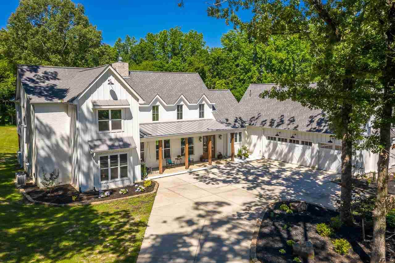 30 Woodbury Cv - Photo 1
