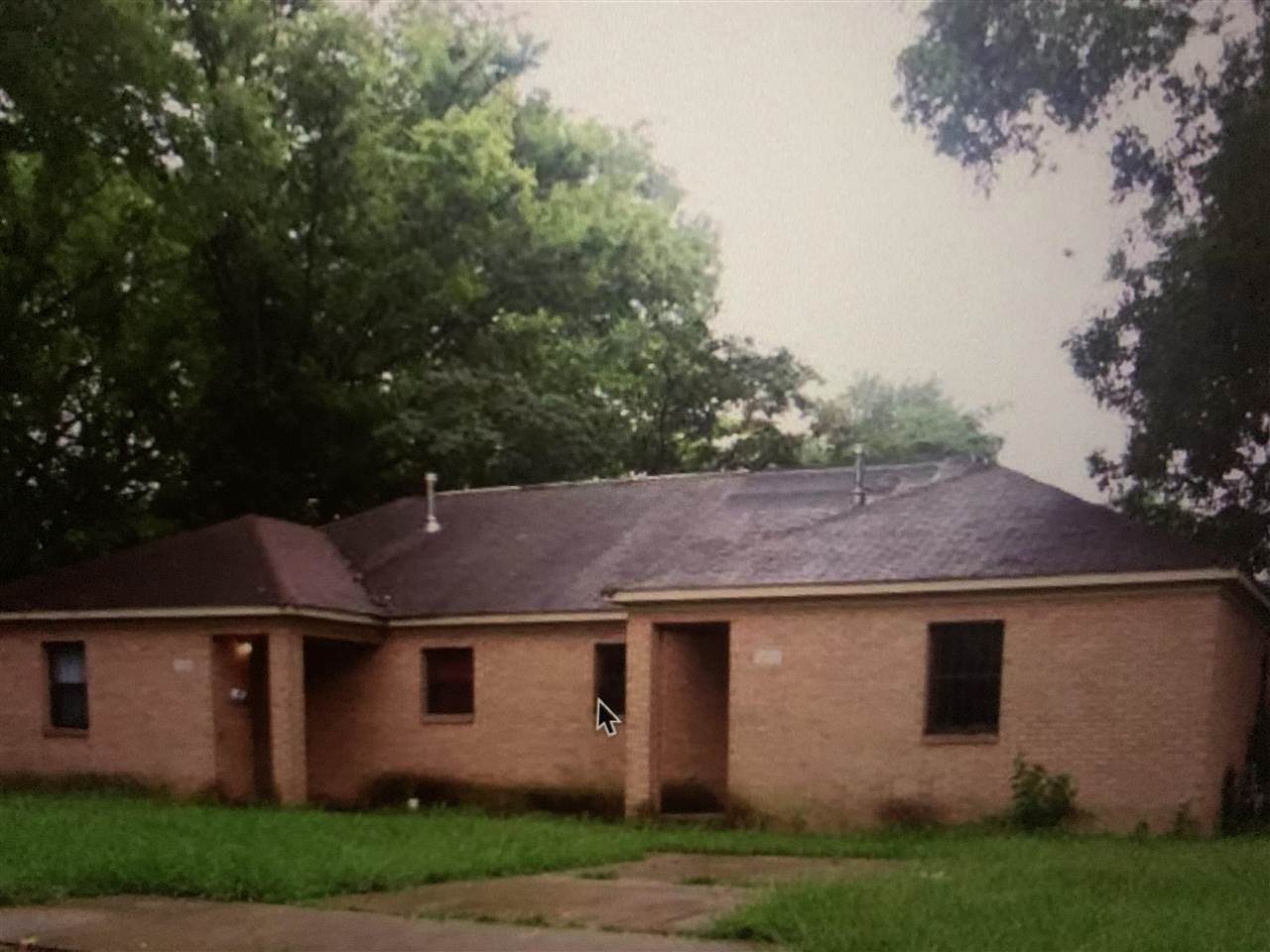 1515 Parnell Ave - Photo 1