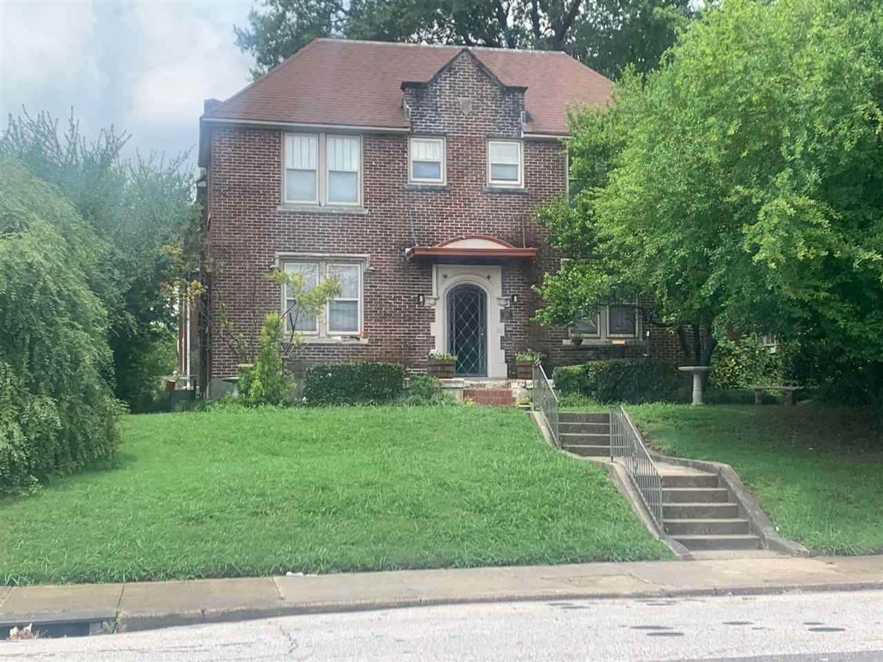 191 Angelus St - Photo 1