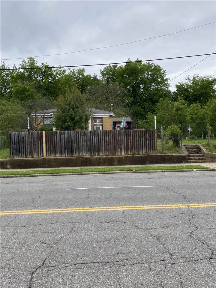 1643 Florida St - Photo 1