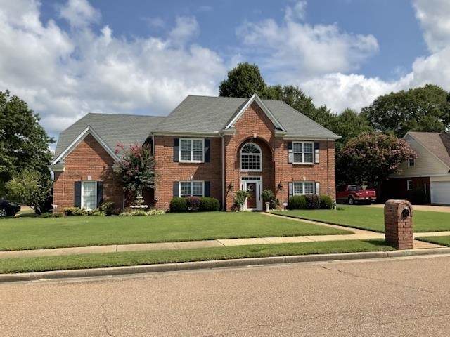 596 Prestworth Dr - Photo 1