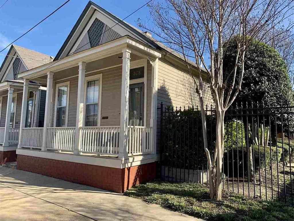378 Mulberry St - Photo 1