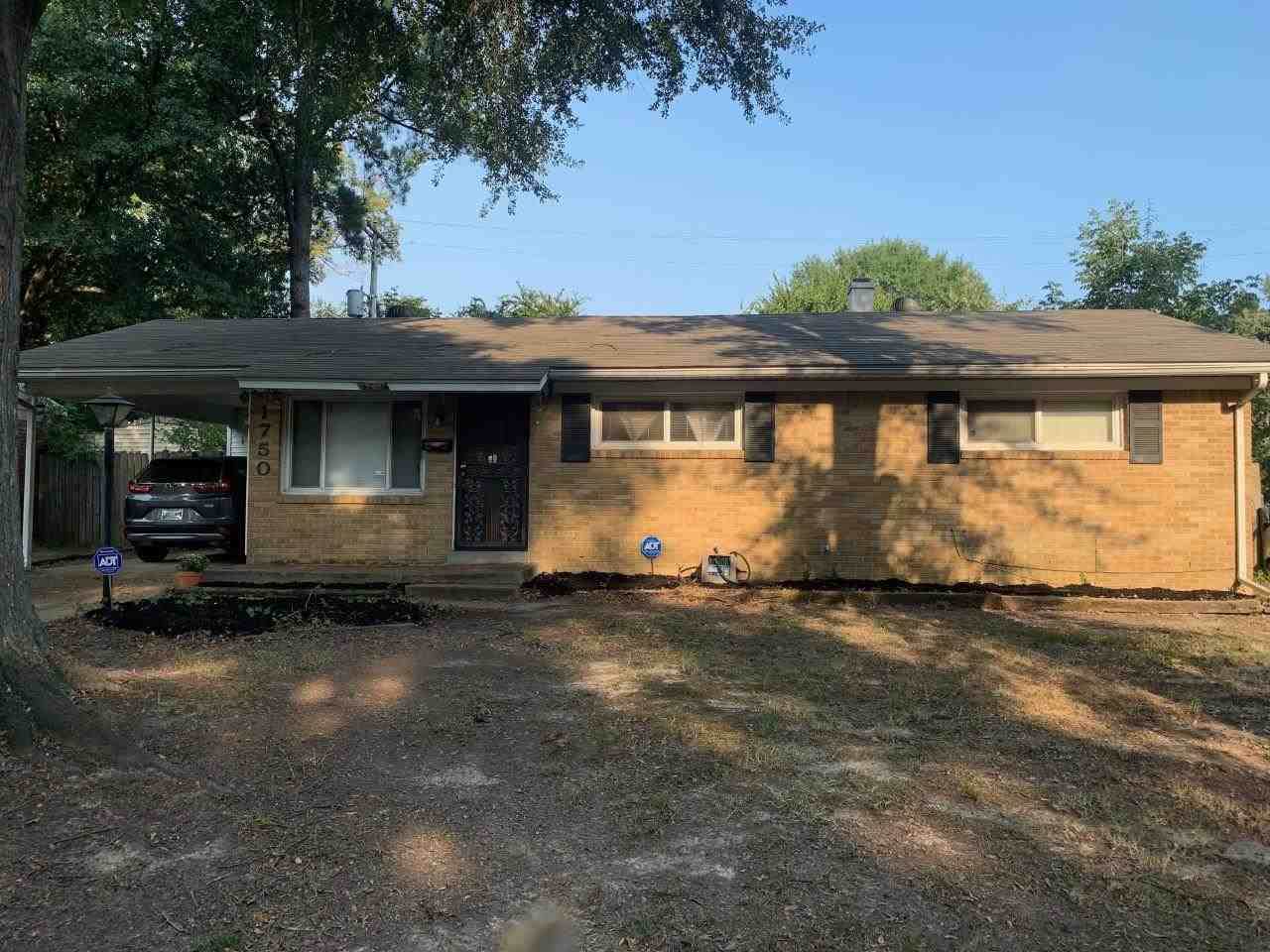 1750 Tahiti Ln - Photo 1