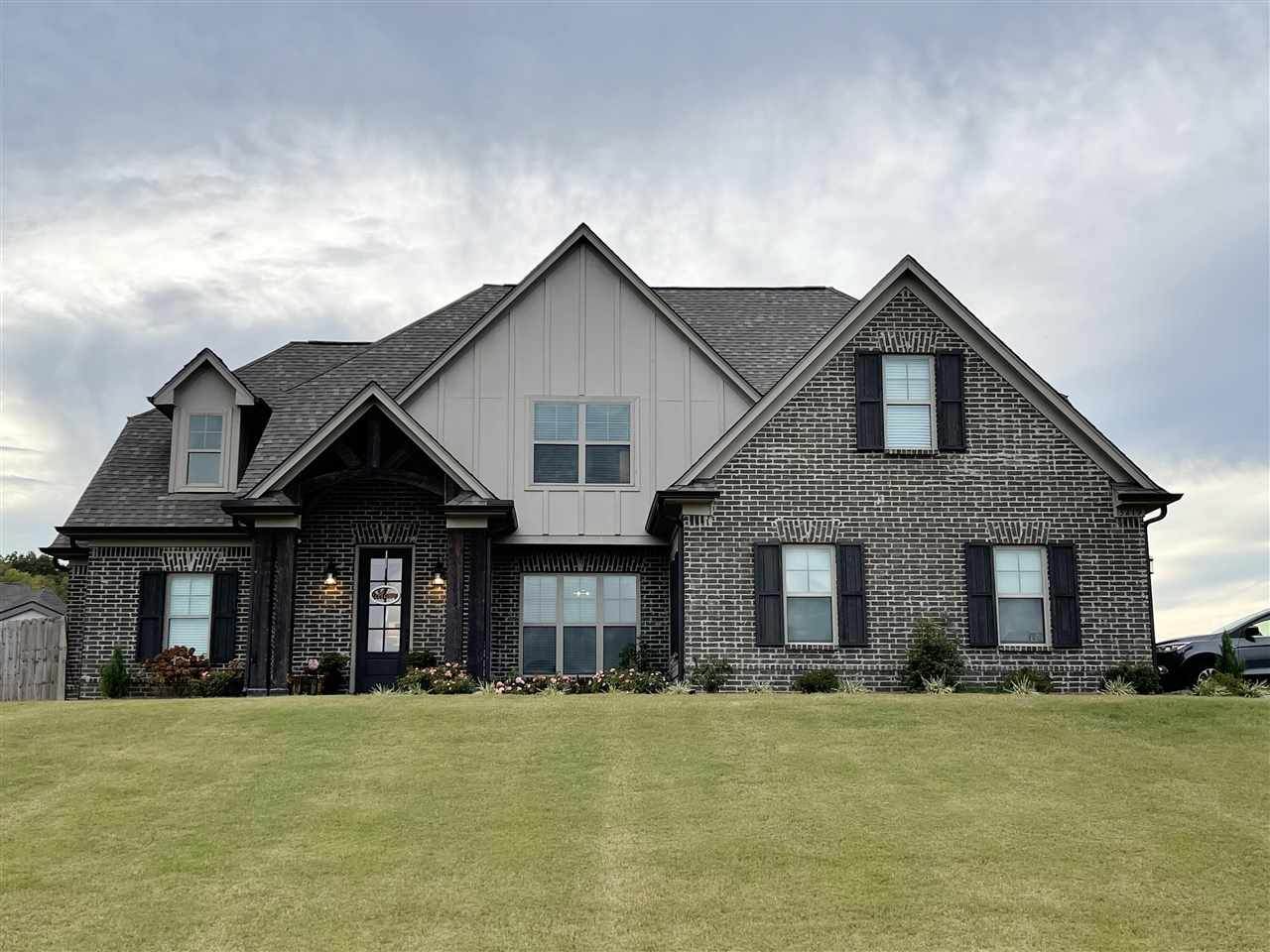 3219 Mckenna Way - Photo 1
