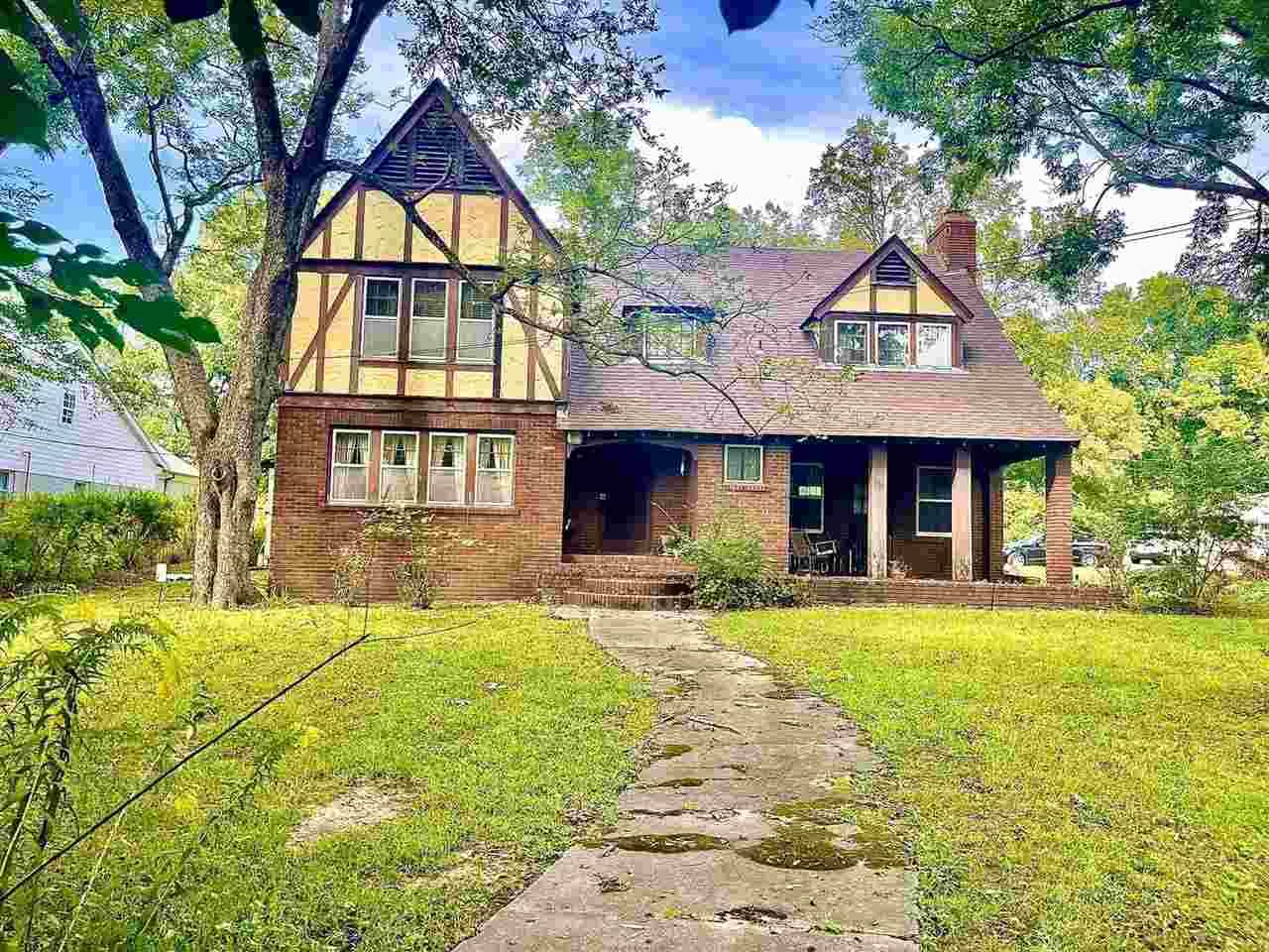 122 Poplar Ave - Photo 1