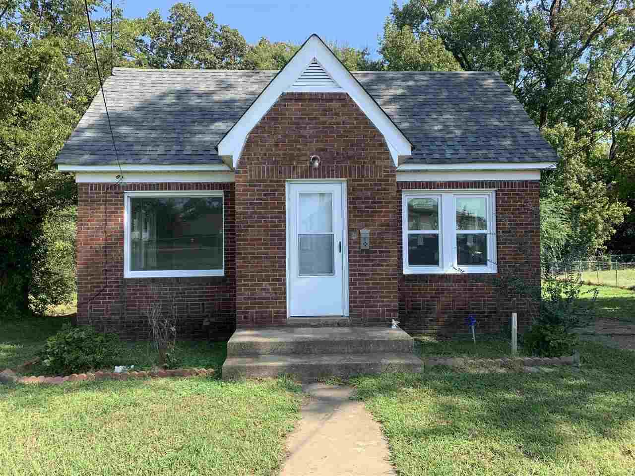 285 Pinhook Dr - Photo 1