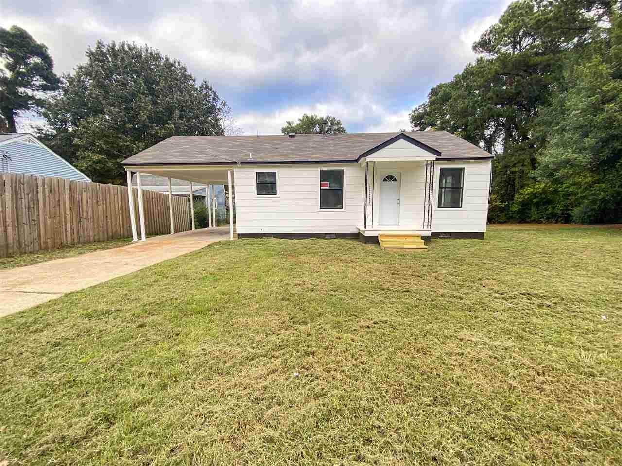 2034 Driftwood Ave - Photo 1