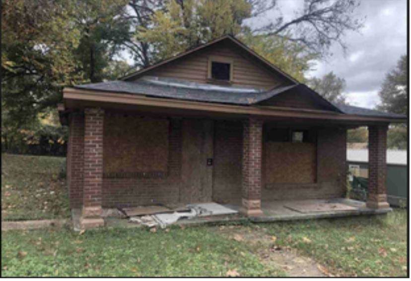 1407 South Ave - Photo 1