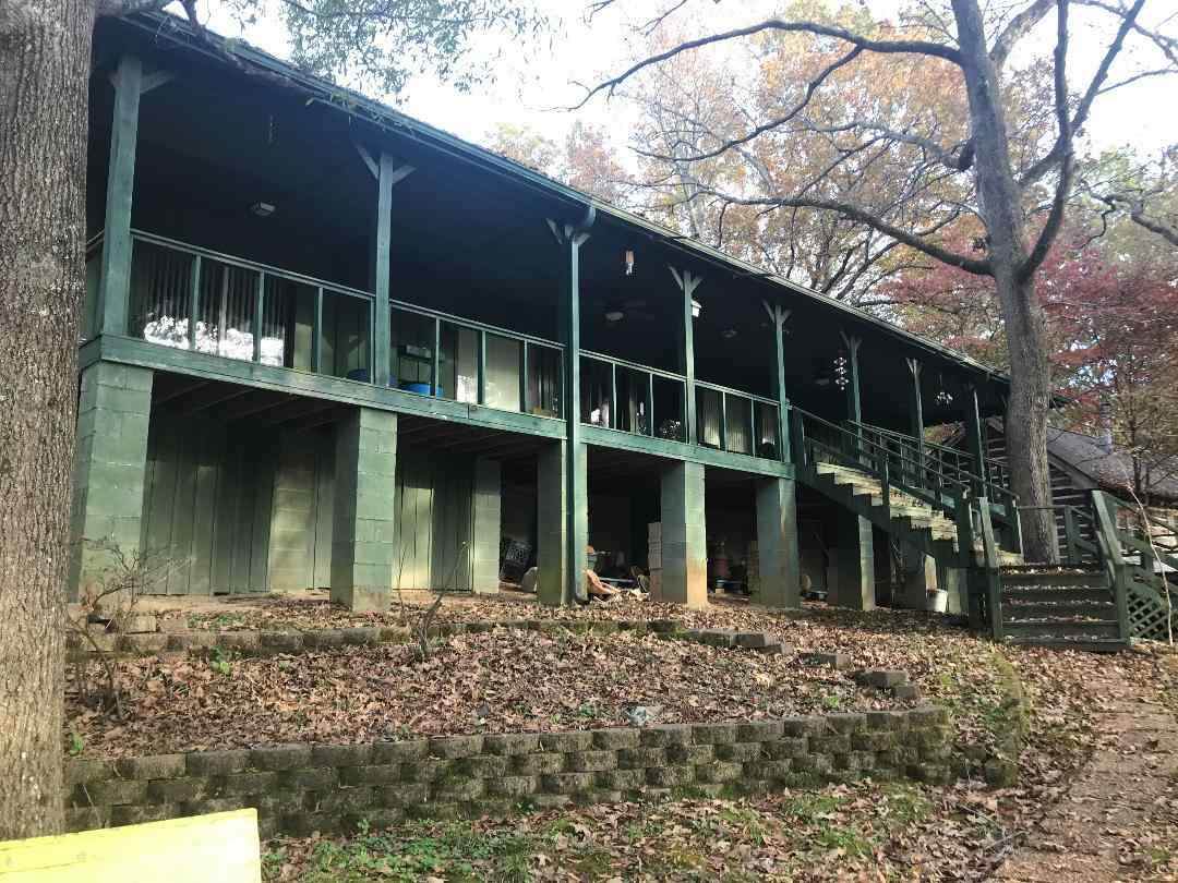 580 Edgewater Dr - Photo 1