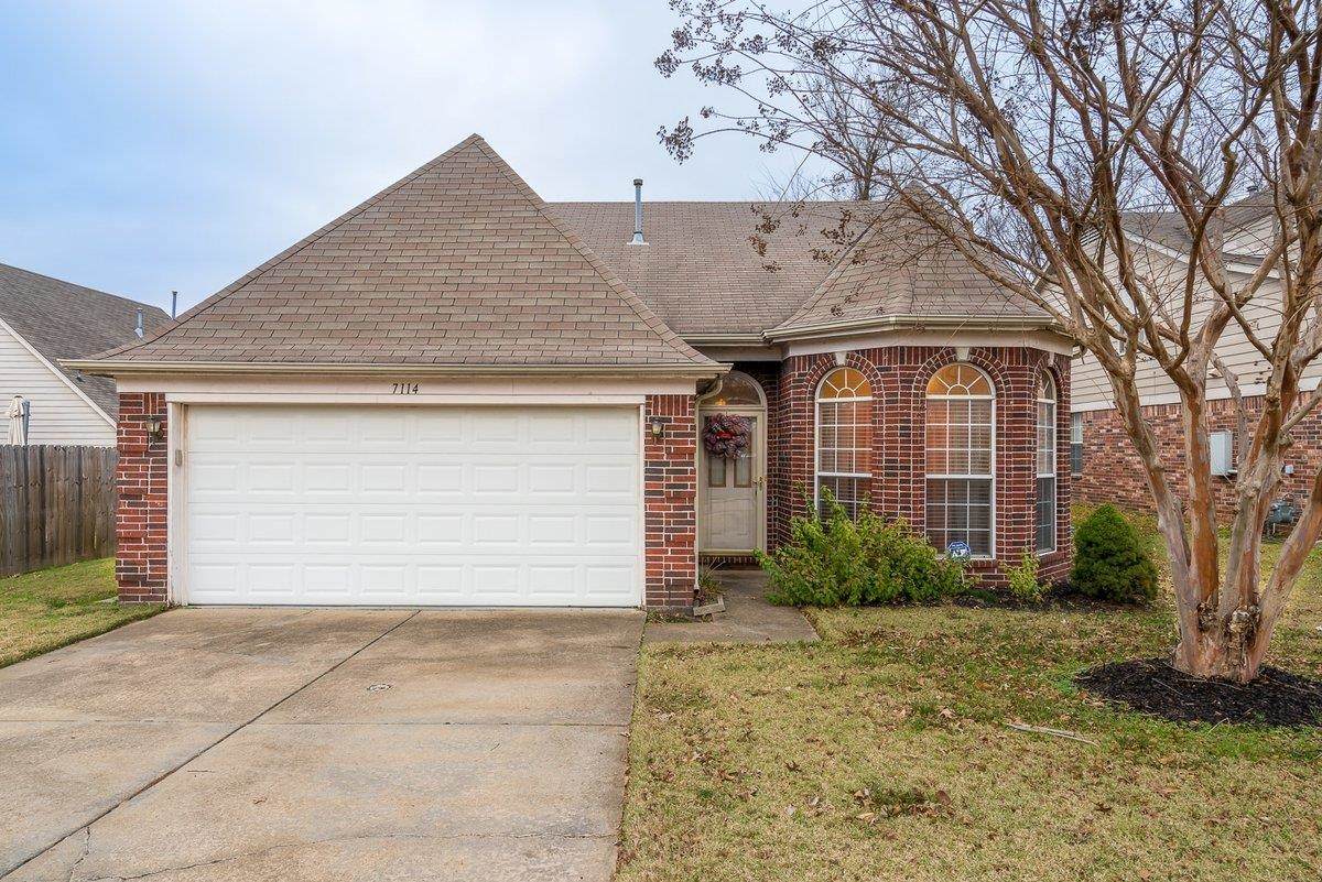 7114 Grapetree Trl - Photo 1