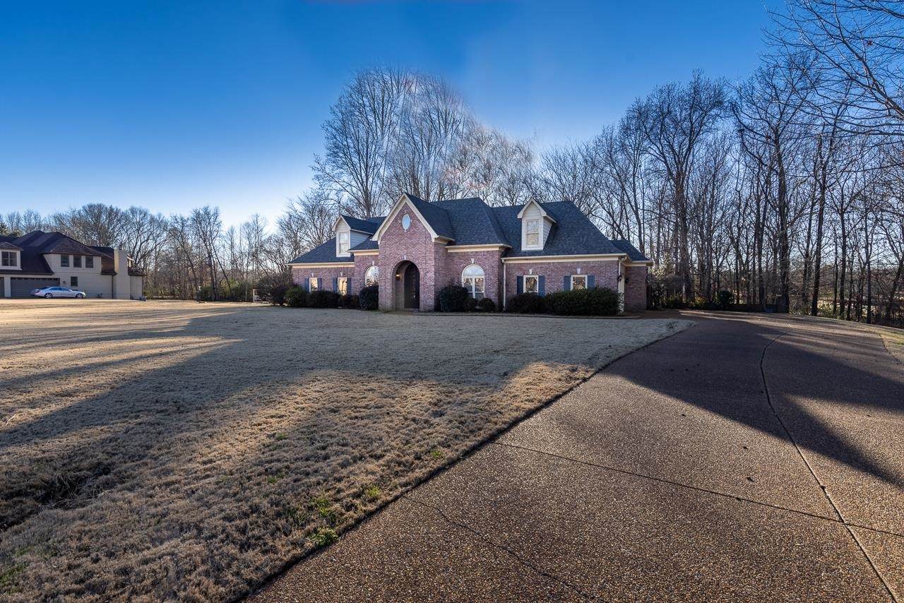 1491 Auburn Woods Cv - Photo 1