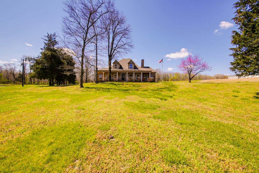 201 Mockingbird Dr - Photo 1