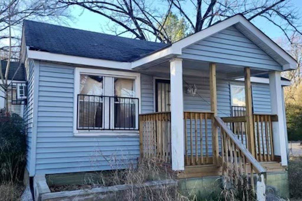 2807 Overton Crossing Rd - Photo 1