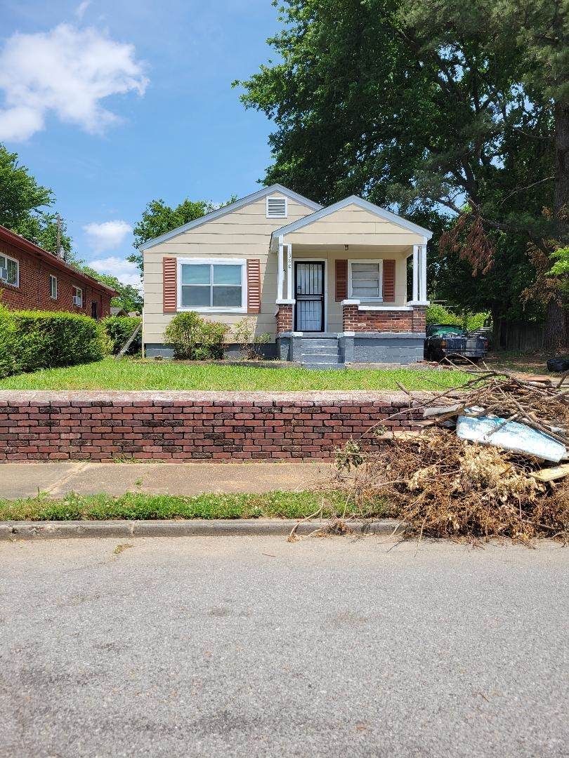 1380 Gill Ave - Photo 1