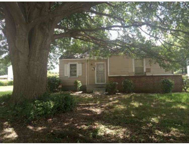 405 Brooks Rd - Photo 1