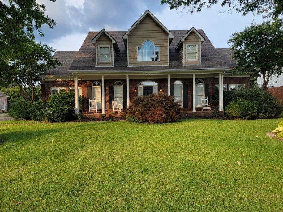 1550 Daventry Dr - Photo 1