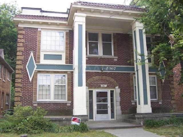 2367 Forrest Ave - Photo 1