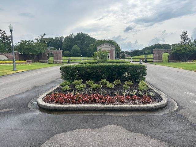 360 Lexington Manor Dr - Photo 1