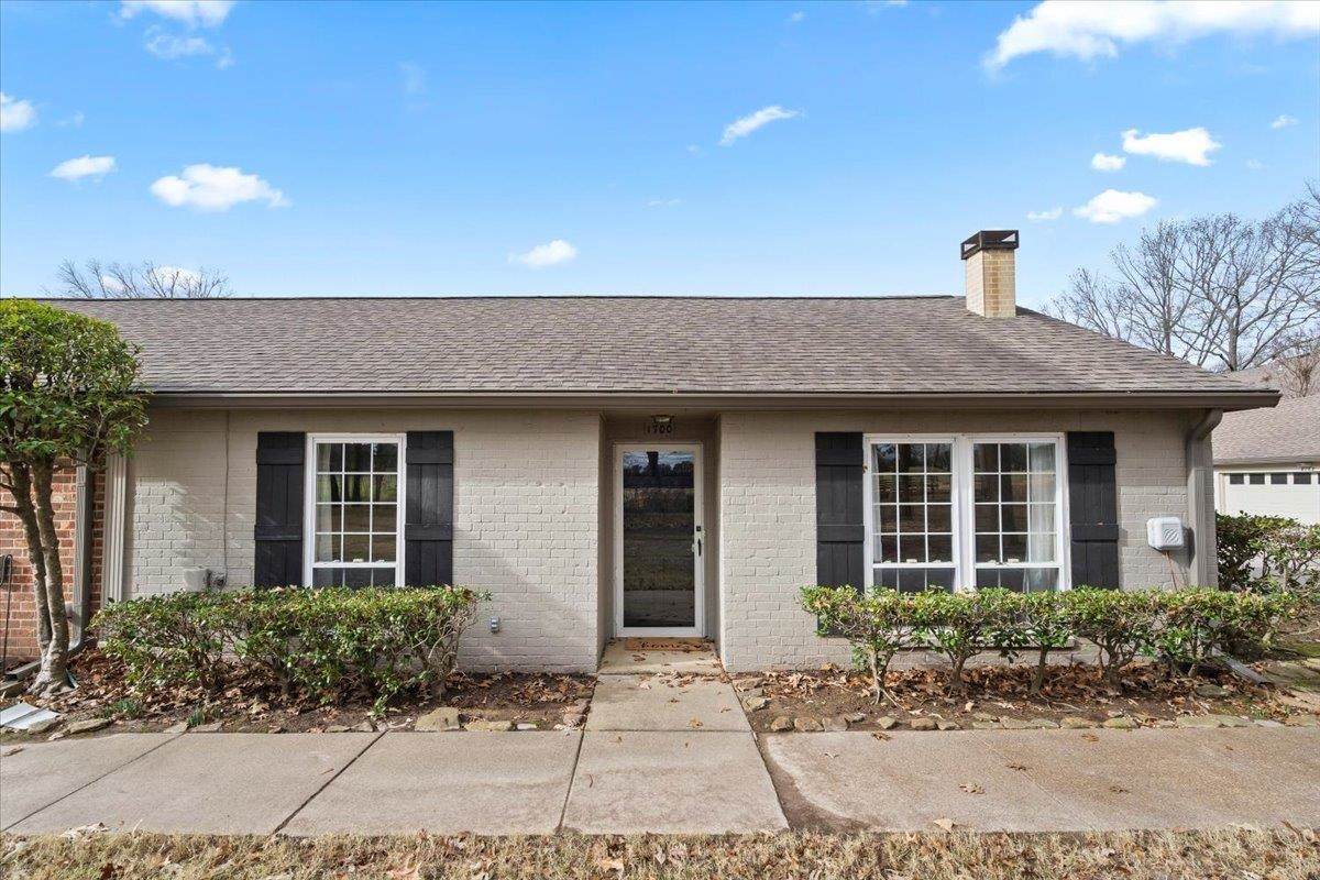 1700 Fiddlers Elbow Dr - Photo 1