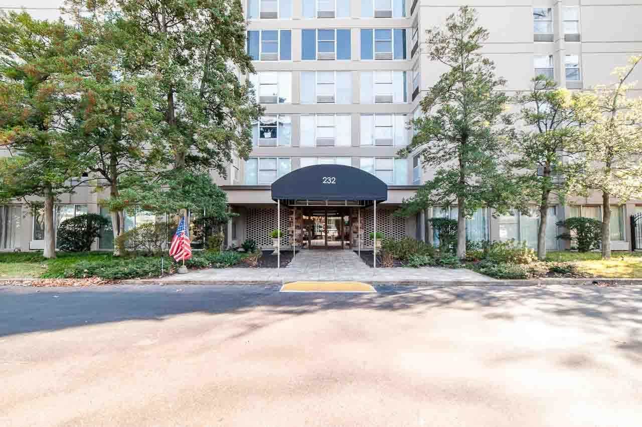 232 Highland St - Photo 1