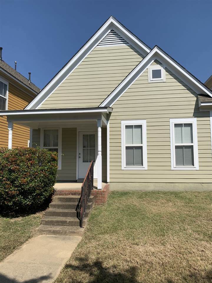 651 Peyton Cir - Photo 1