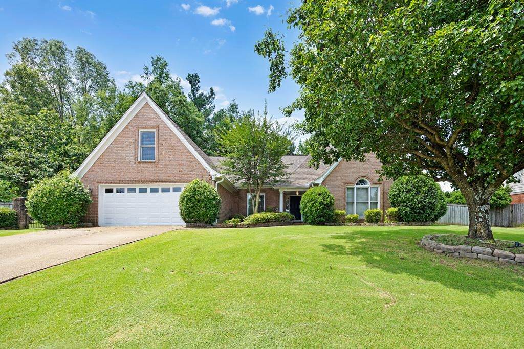 10135 Woodland Hills Dr - Photo 1