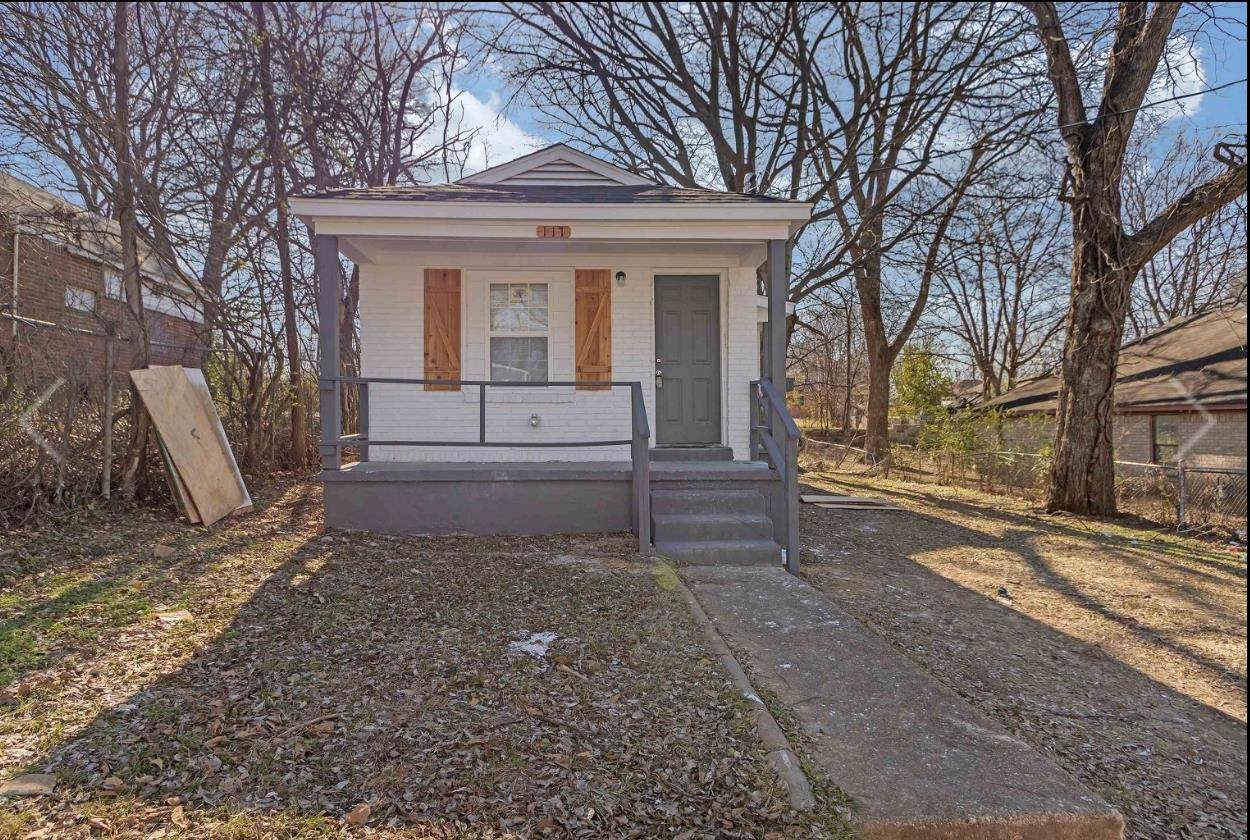 111 Dison Ave - Photo 1