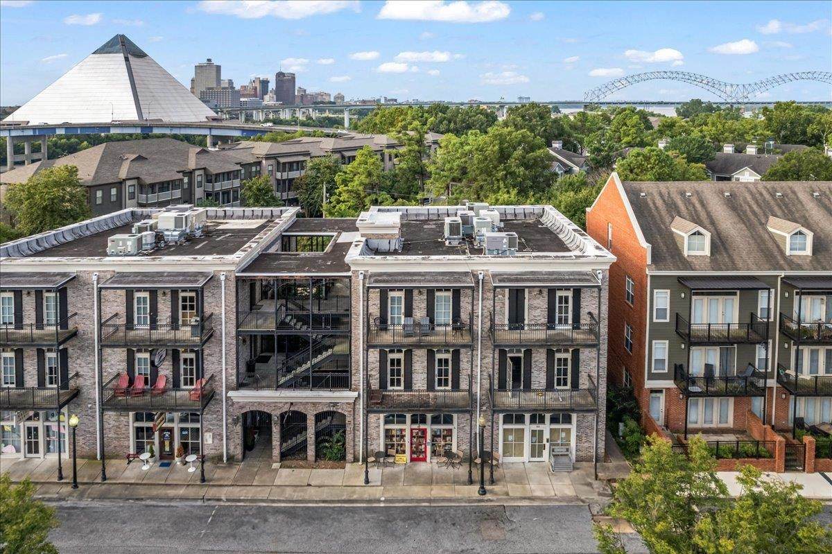 113 Harbor Town Sq - Photo 1