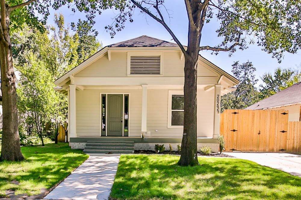 2029 Felix St - Photo 1