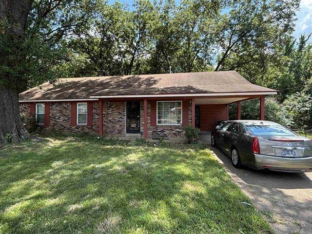 1601 Oberle Rd - Photo 1