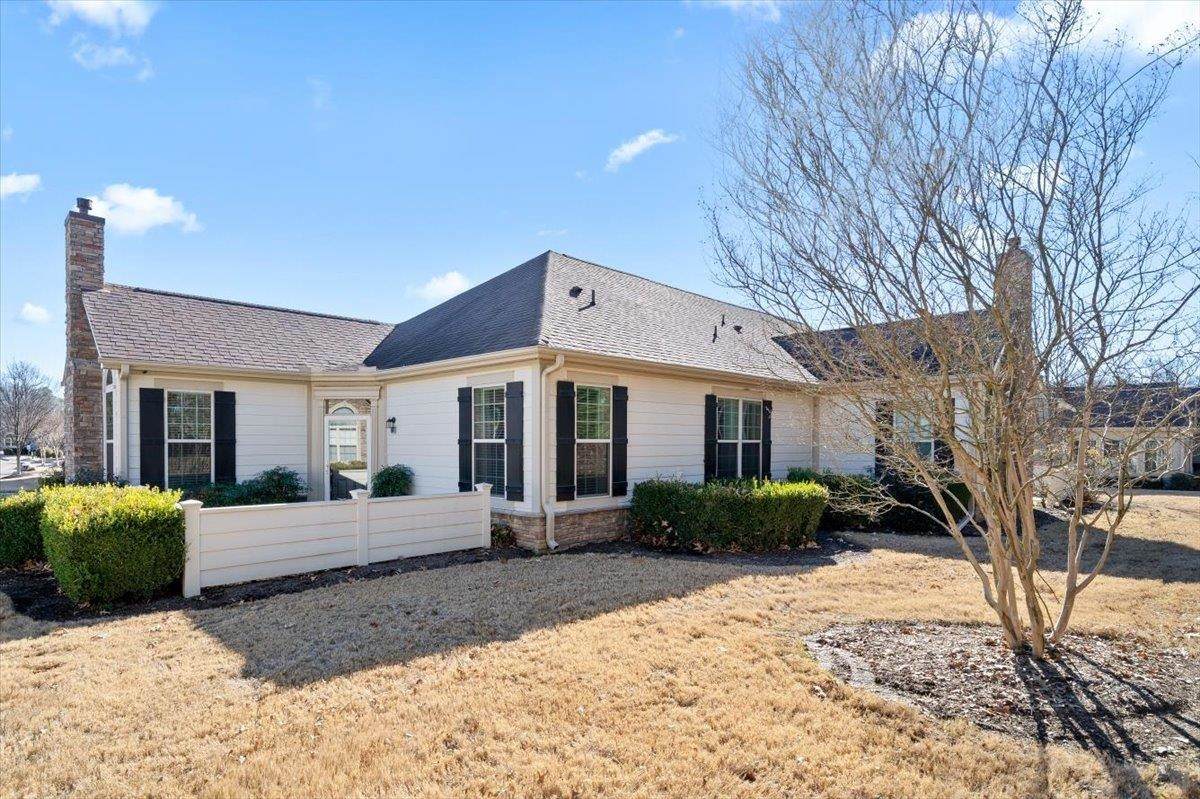 1647 Southfield Cir - Photo 1