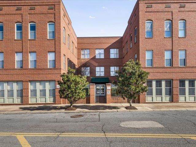 580 Main St - Photo 1